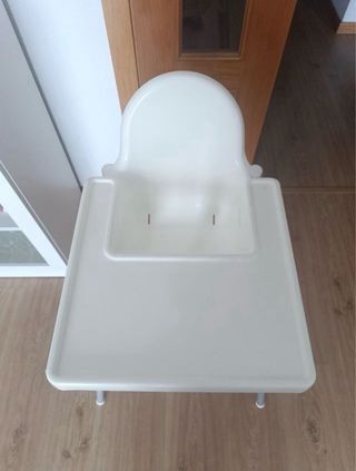 Trona de bebé blanca