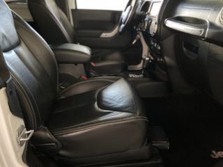 Jeep Wrangler SAHARA CRD 200CV AUTOMATICO 2013