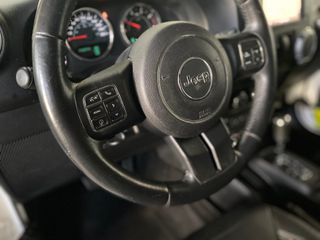 Jeep Wrangler SAHARA CRD 200CV AUTOMATICO 2013