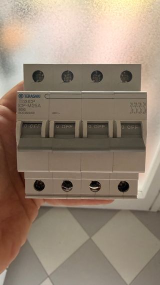 Magnetotermico Terasaki TD3ICP 25A Trifásico