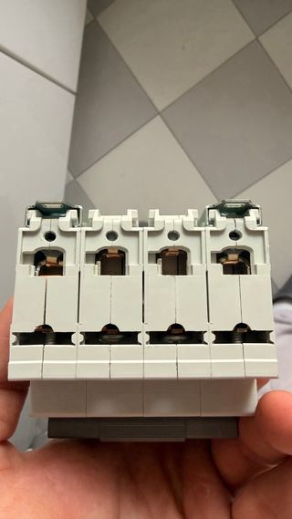 Magnetotermico Terasaki TD3ICP 25A Trifásico