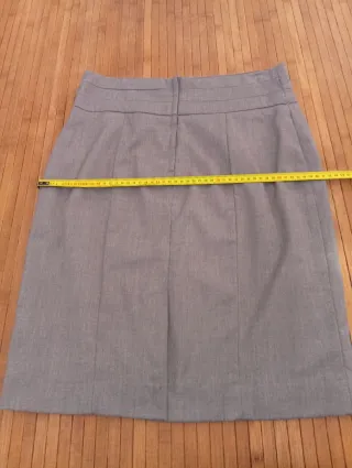 Gonna taglio classico grigia