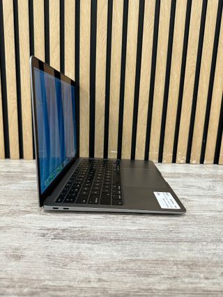 MacBook Air 13" 2020 i5 8gb 256gb SSD