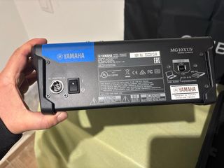 Mesa de mezclas Yamaha MG10XUF