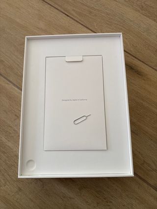 Caja iPad 10ª Gen 256GB