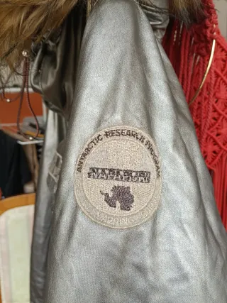 Chaqueta Napapijri plateada mujer