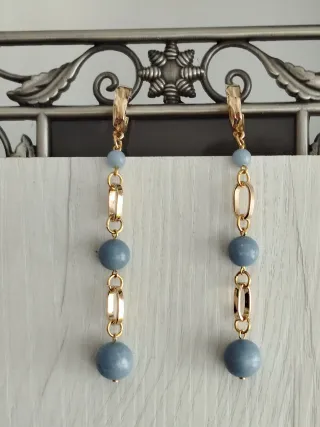 Pendientes vintage dorado con piedra azul