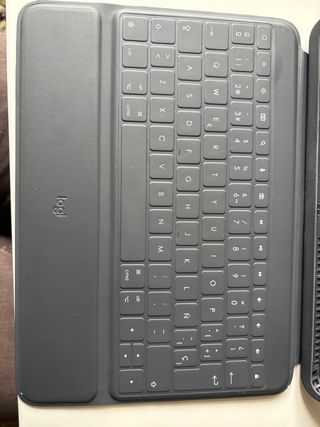 Teclado Logitech Rugged Folio iPad 7ª, 8ª y 9ª gen