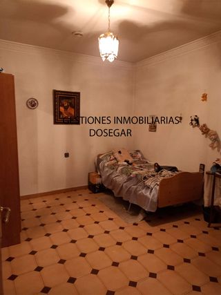 SE VENDE CASA EN PEDRO MUÑOZ