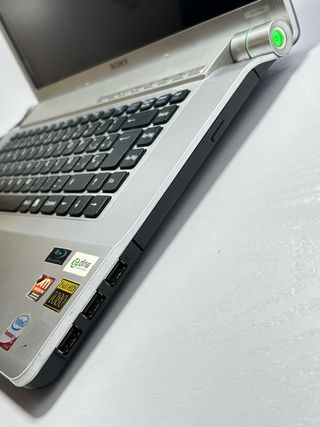 Sony VAIO PCG-3D1M Core 2 Duo / 4GB / 320Gb