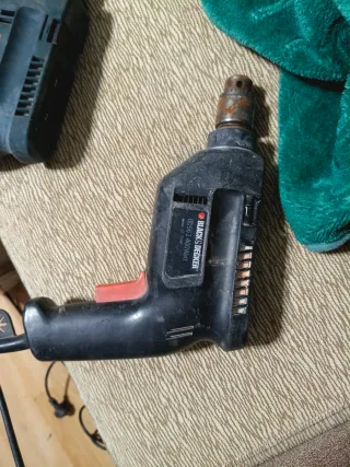 Taladro Black & Decker BD56