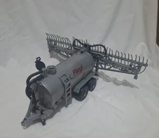 Cisterna Fliegl Bruder