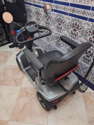 Scooter I-Tauro Potente y Fiable