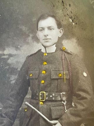 Fotografía enmarcada antigua militar soldado