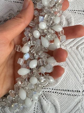 Collar Zara Blanco y Plateado