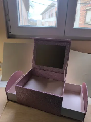 Caja joyero rosa brillante