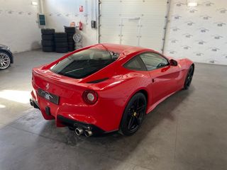 FERRARI F12 BERLINETA 740CV ATMOSFERICO 2013