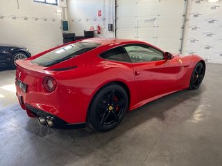 FERRARI F12 BERLINETA 740CV ATMOSFERICO 2013