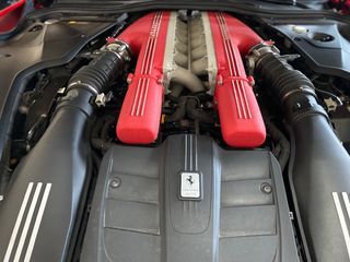 FERRARI F12 BERLINETA 740CV ATMOSFERICO 2013