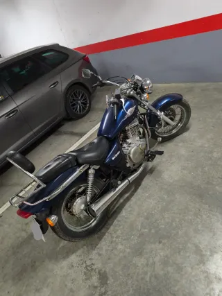 Suzuki Marauder GZ 250cc