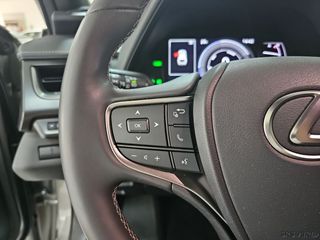 Lexus UX 2.0 250h Business
