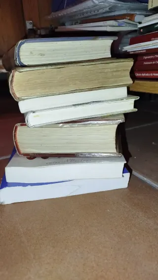 ¡Descubre tu próxima lectura con emoción!