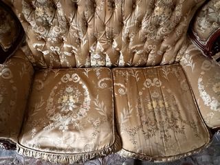 Sofá de 2 plazas estilo clásico