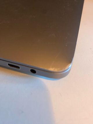 MacBook Pro i7 2020 13” 16GB 1TB SSD