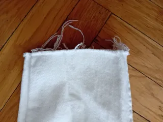 Vaqueros blancos rotos sin estrenar