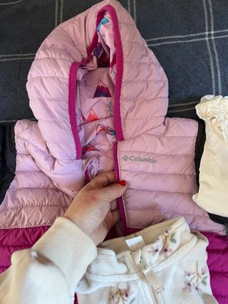 Pack nieve bebé. Máscara CAIRN, polar de flores.