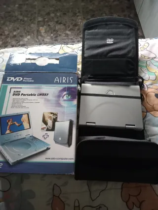 Lector DVD y casco de moto