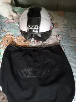 Lector DVD y casco de moto