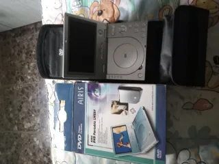 Lector DVD y casco de moto