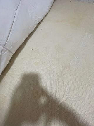 Colchón Pikolin con somier de 4 patas