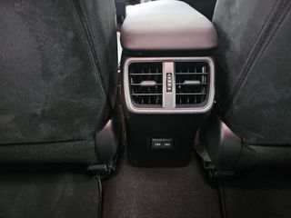 Lexus UX 2.0 250h Business