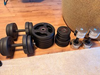 Pesas y barras de gimnasio