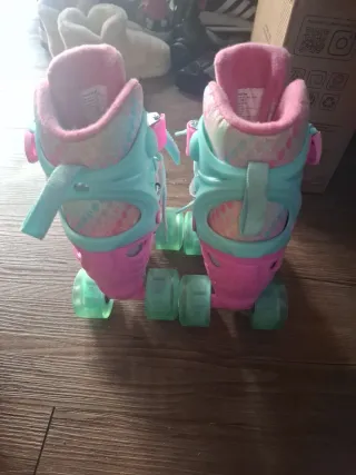 Patines 4 Ruedas Niña Holográficos
