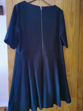 Vestido negro talla 46 cómodo