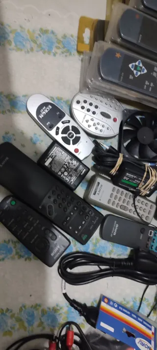 Lote mandos y accesorios imagen y sonido