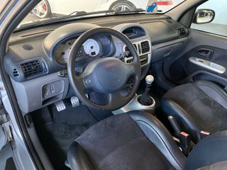 Renault Clio SPORT 3.0 V6 2001