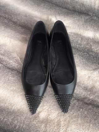 Zapatos Zara punta tachuelas