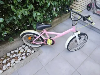 Bicicleta infantil rosa Btwin