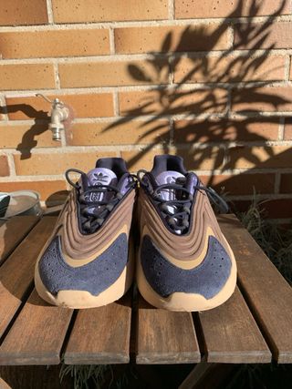 Zapatillas Adidas Ozelia Talla 38 Beige/Marrón