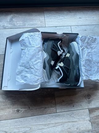 Jordan 4 Retro Fear 2024 Talla 37.5