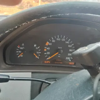 Mercedes-Benz Verde 7716 BJS