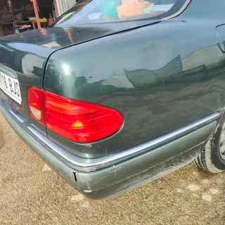 Mercedes-Benz Verde 7716 BJS