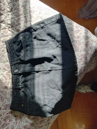 Minifalda vaquera desgastado