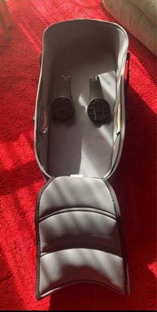 Carrito y capazo Bugaboo Bee 5 Denim y Negro