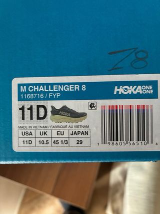 Hoka One One M Challenger 8