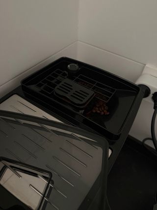 Cafetera DeLonghi Automática ECAM13.123.B